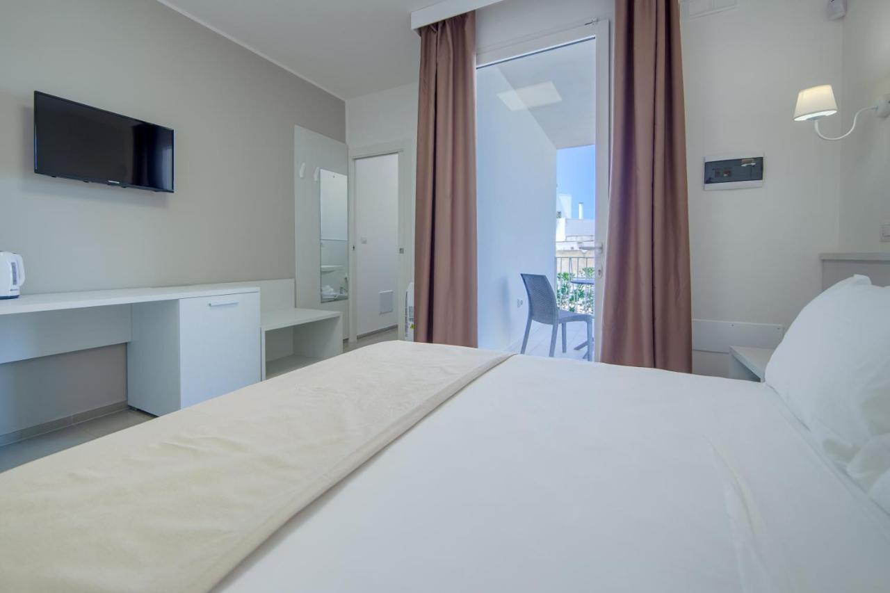 Smart Hotel Ugento Торе Сан Джовани Удженто Екстериор снимка